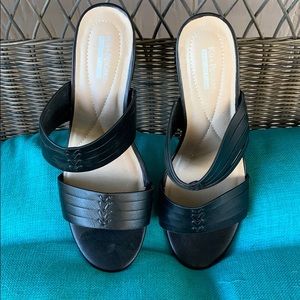 Kim Rogers slip on heals